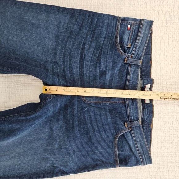 Tommy Hilfiger Jeans Men's 42x32 Stretch Medium Wash Denim Straight Leg EUC LN - Picture 5 of 15